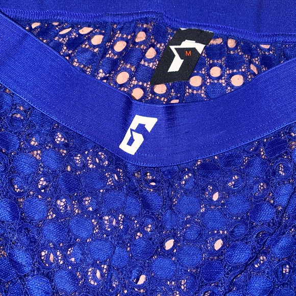 Two piece Gsuwoo set, never worn only tired on . - Picture 2 of 7